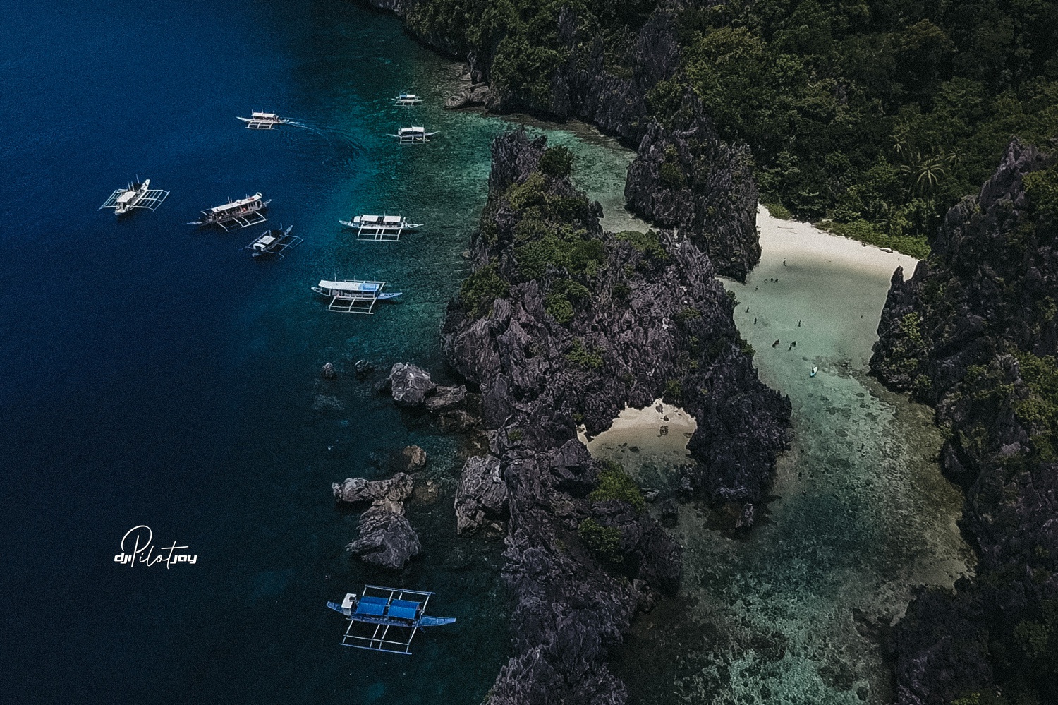 Fresh screen aerial screen grabs of El Nido Palawan by freelance drone operator in the Philippines