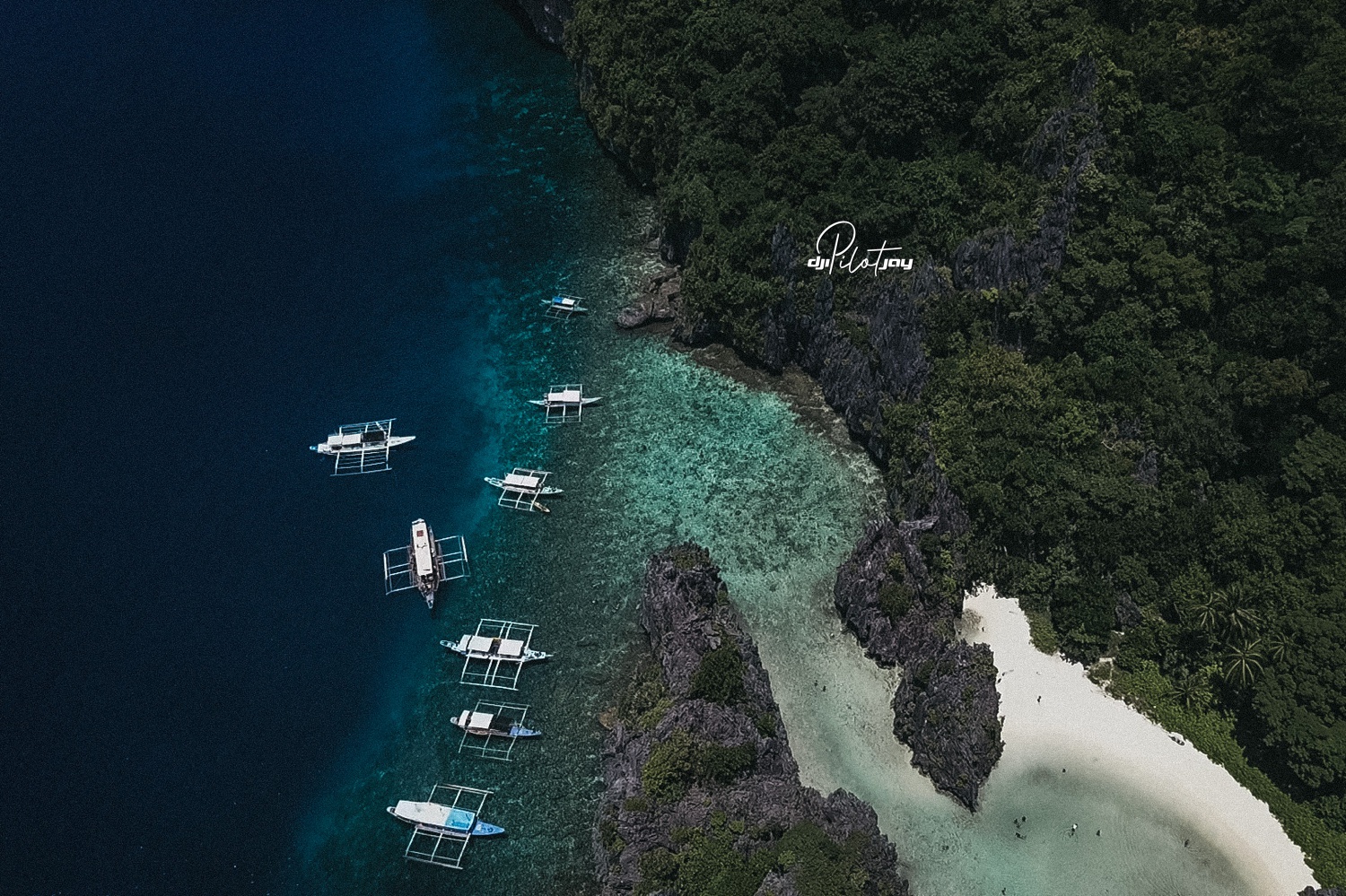 Fresh screen aerial screen grabs of El Nido Palawan by freelance drone operator in the Philippines