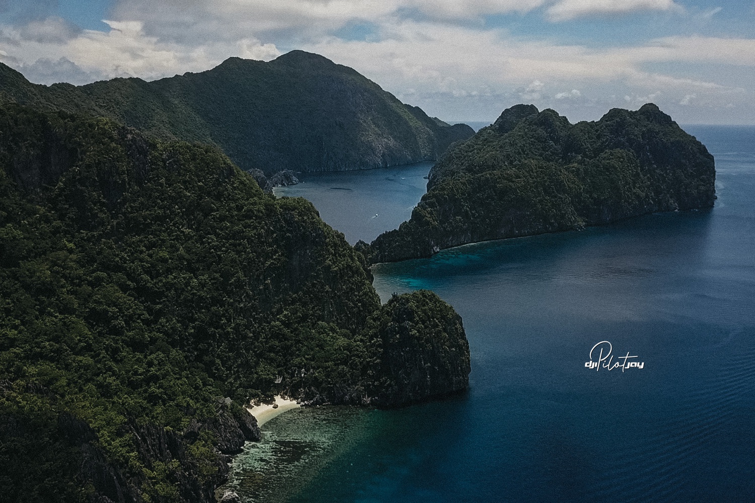 Fresh screen aerial screen grabs of El Nido Palawan by freelance drone operator in the Philippines